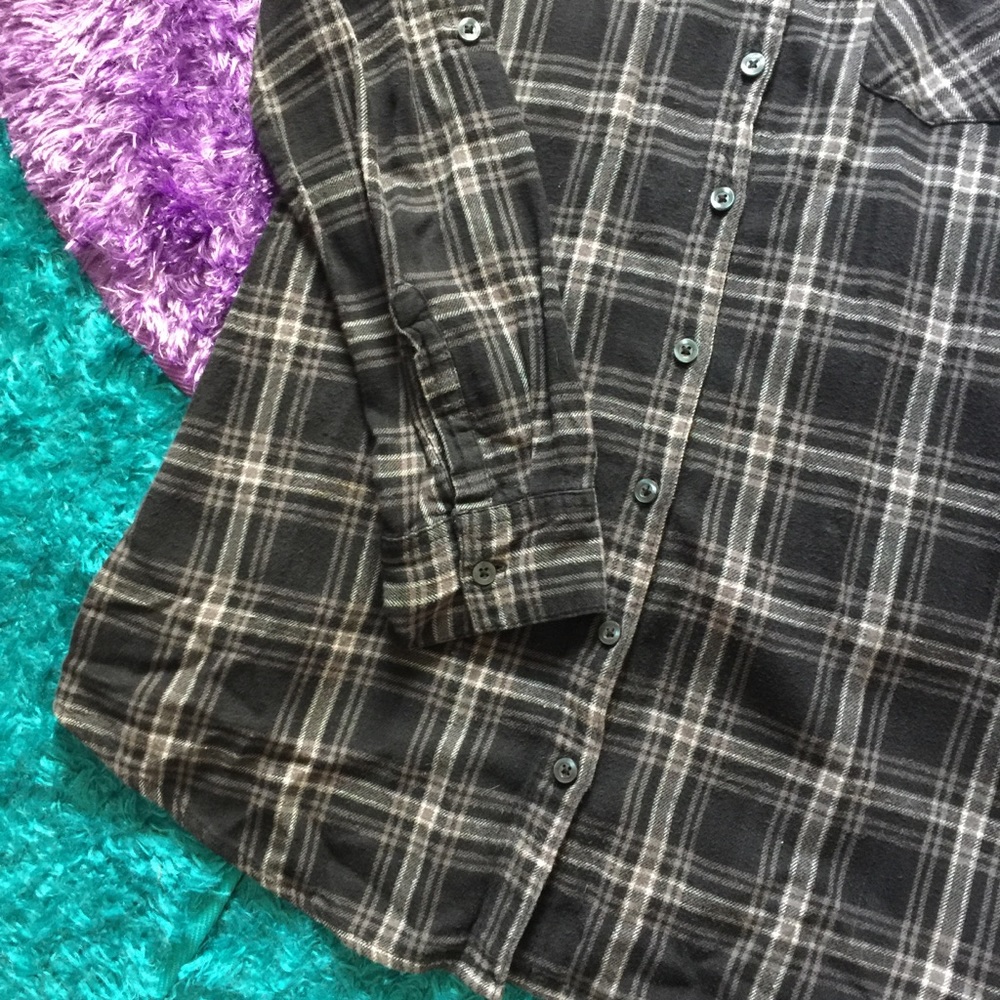 OP grey plaid button down shirt - Picture 4 of 7